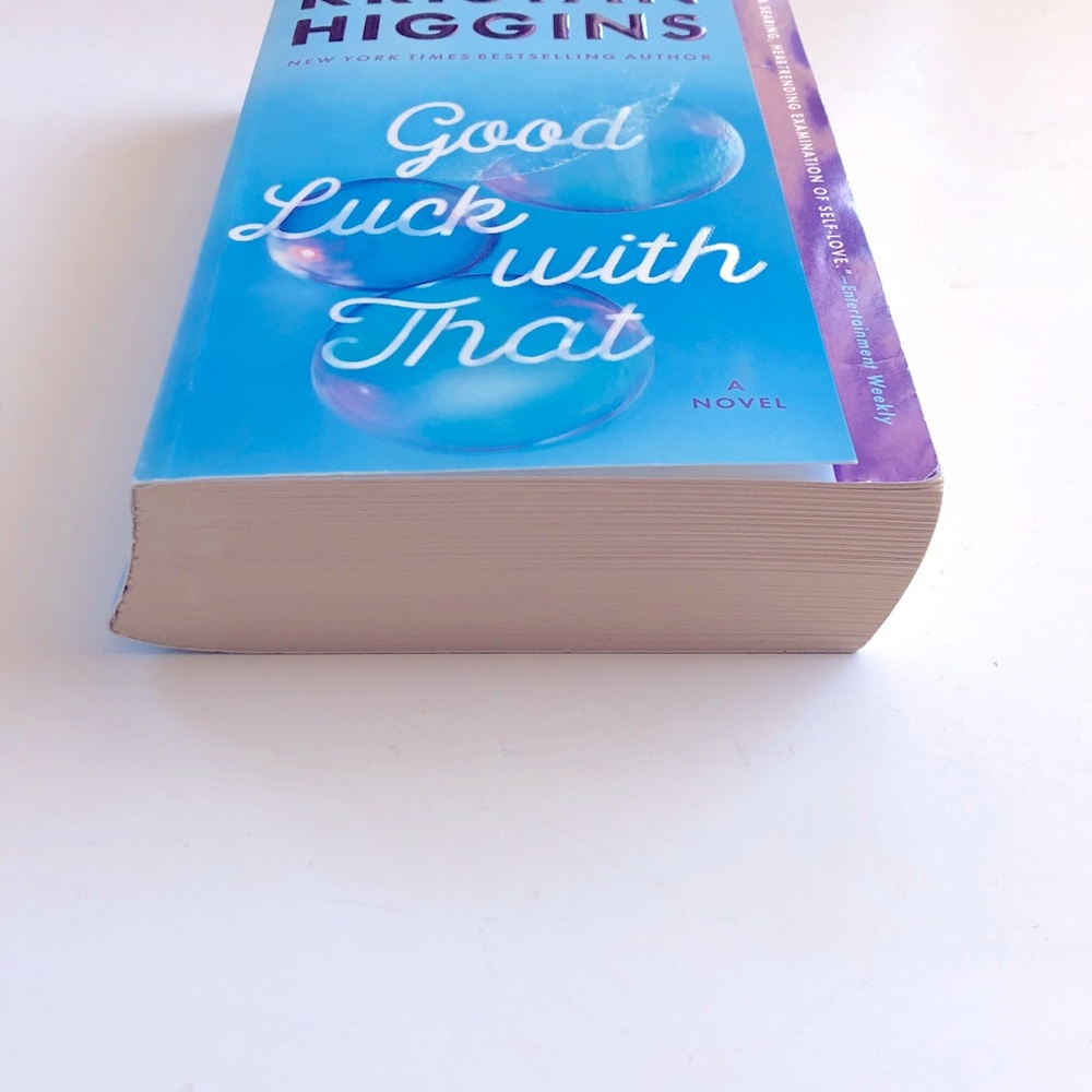 Kristan Higgins "Good Luck With That" Paperback - Blue Cover - Picture 4 of 6